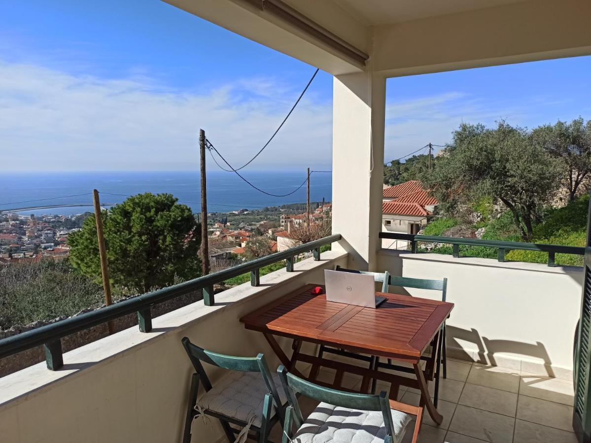 Kiparissia Castle & Sea View Villa Kyparissia Buitenkant foto