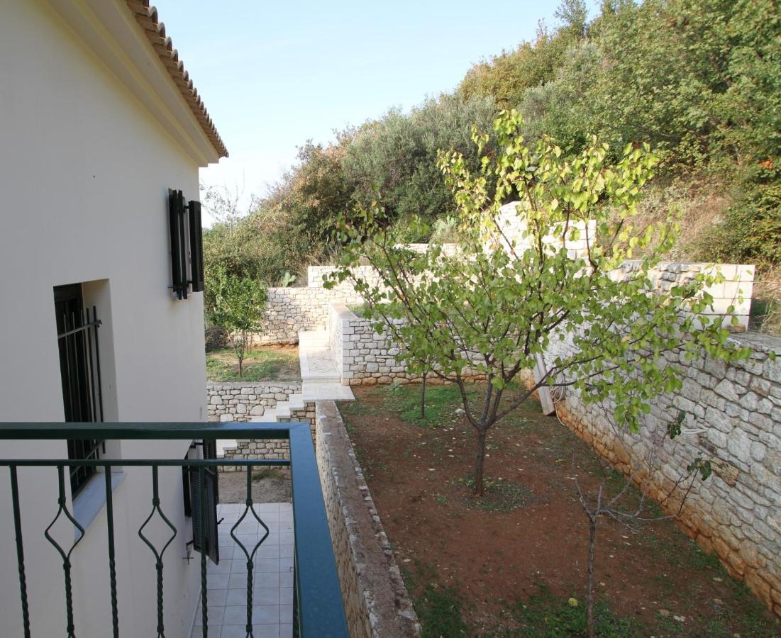 Kiparissia Castle & Sea View Villa Kyparissia Buitenkant foto