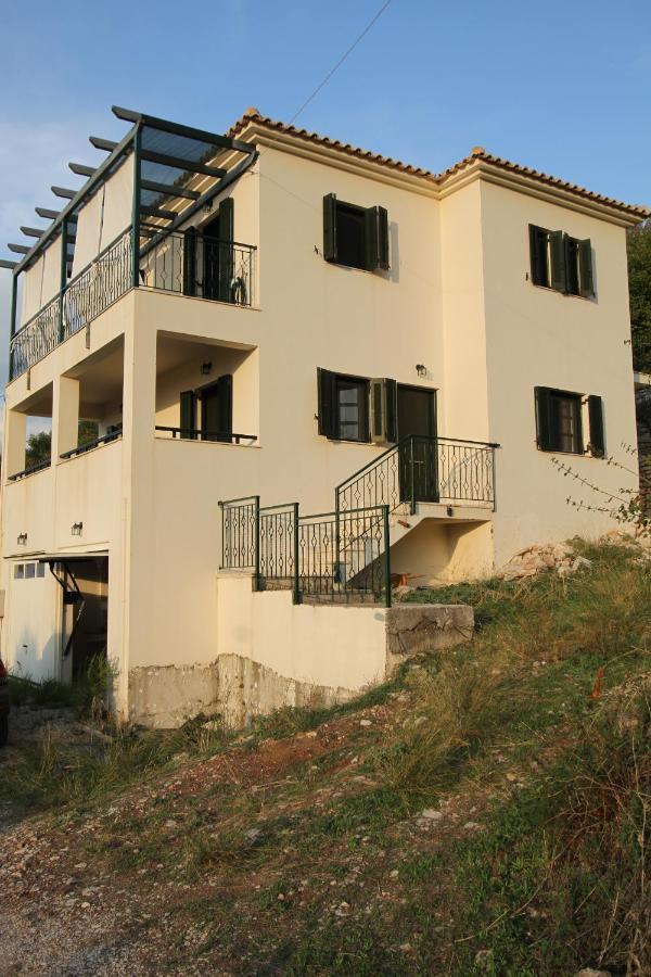 Kiparissia Castle & Sea View Villa Kyparissia Buitenkant foto